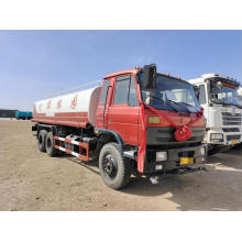 Second-hand car Dongfeng sprinkler tank truck